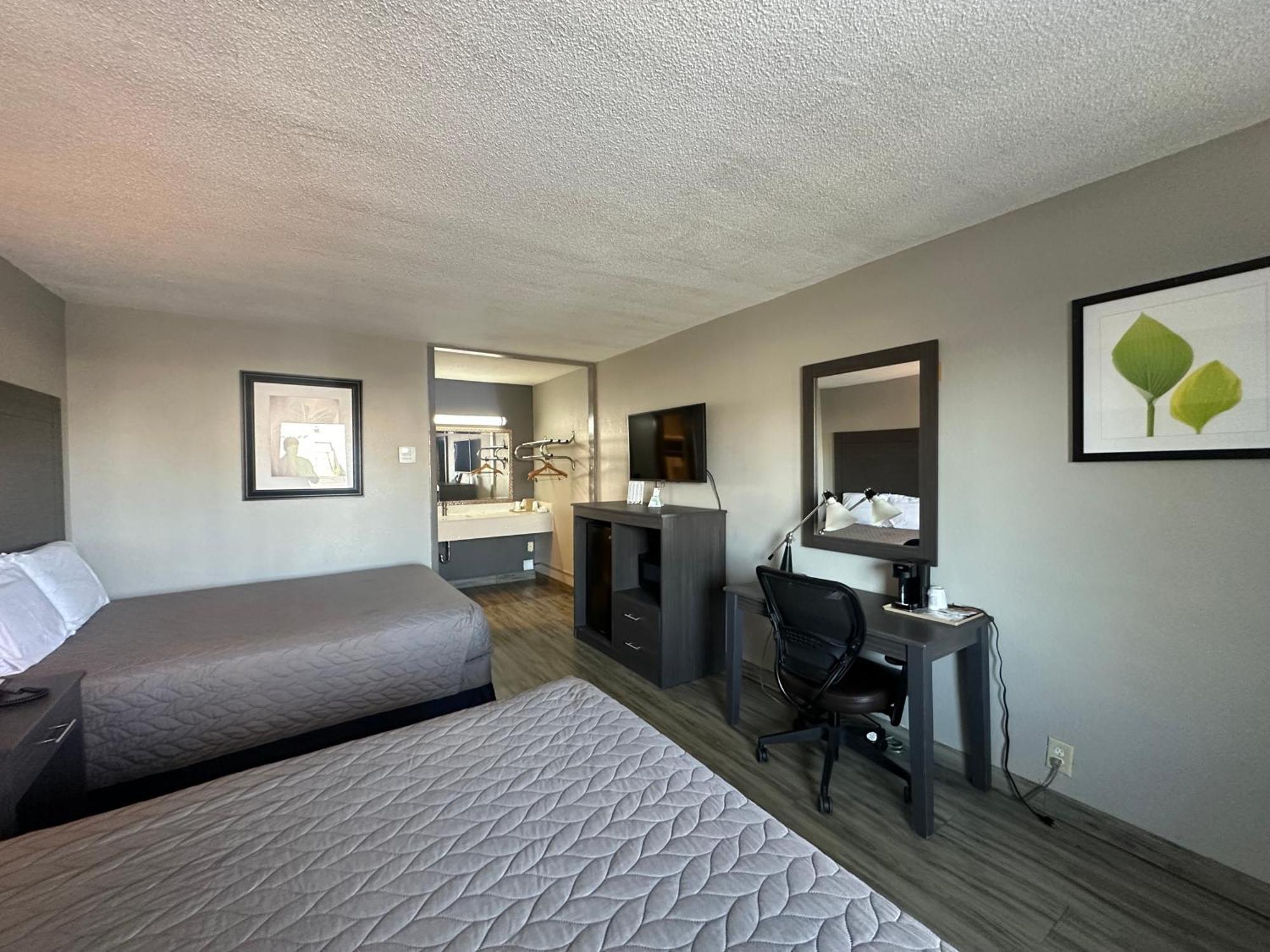 Executive Inn Locust Grove By Capital O Exterior photo